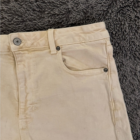 AMERICAN EAGLE Women’s Denim Mom Shorts - Picture 6 of 16